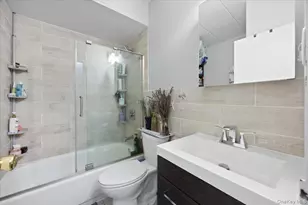 147-26 Roosevelt Ave, Flushing, NY 11354 - Photo 11