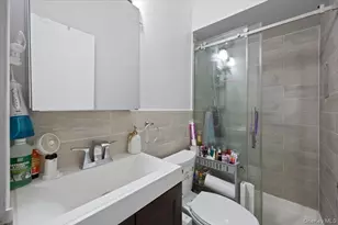 147-26 Roosevelt Ave, Flushing, NY 11354 - Photo 13