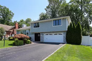 64 Hamilton Dr, Roslyn, NY 11576 - Photo 3