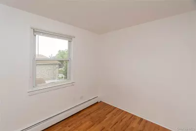 926 Vincent Avenue, Bronx, NY 10465 - Photo 23
