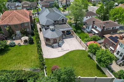 264-11 60th Avenue, Little Neck, NY 11362 - Photo 47