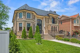 264-11 60th Ave, Little Neck, NY 11362 - Photo 41