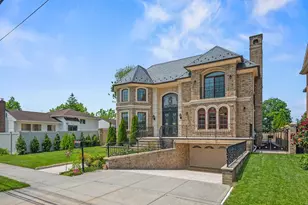 264-11 60th Ave, Little Neck, NY 11362 - Photo 39