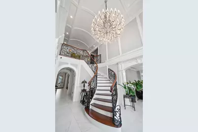 264-11 60th Avenue, Little Neck, NY 11362 - Photo 3