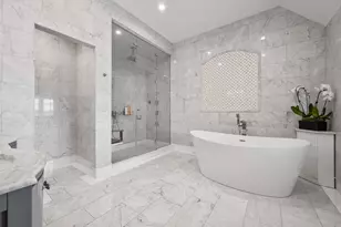 264-11 60th Ave, Little Neck, NY 11362 - Photo 25