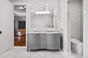 264-11 60th Ave, Little Neck, NY 11362 - Photo 23