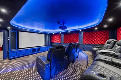 264-11 60th Avenue, Little Neck, NY 11362 - Photo 29