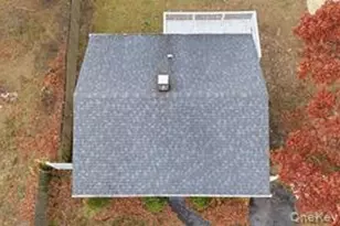 4 Beechwood Dr, Shirley, NY 11967 - Photo 15