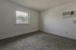 4 Beechwood Dr, Shirley, NY 11967 - Photo 7