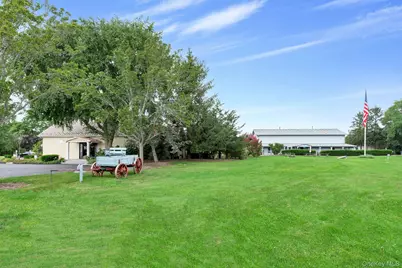 44075 Route 25, Peconic, NY 11971 - Photo 7