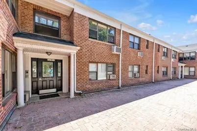 1205 E Broadway #F-13, Hewlett, NY 11557 - Photo 1