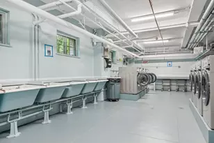 160 Middle Neck Rd, Great Neck, NY 11021 - Photo 25