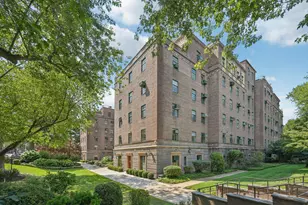 160 Middle Neck Rd, Great Neck, NY 11021 - Photo 21