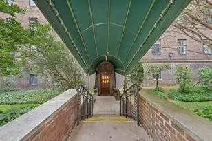 160 Middle Neck Rd, Great Neck, NY 11021 - Photo 3