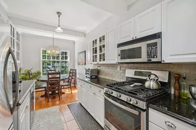 160 Middle Neck Road #2 C, Great Neck, NY 11021 - Photo 13