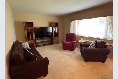 41 Lawrence Drive #B, White Plains, NY 10603 - Photo 5