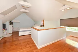 193-46 McLaughlin Ave, Hollis, NY 11423 - Photo 25