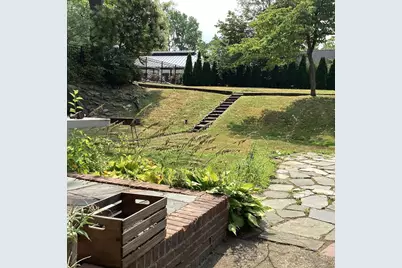 19346 McLaughlin Avenue, Hollis, NY 11423 - Photo 5