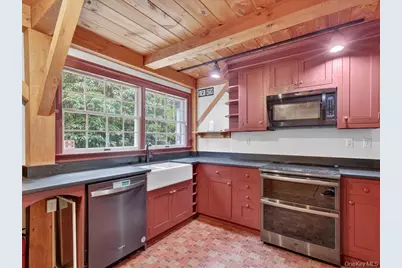 121 Valley Farm Road, Millbrook, NY 12545 - Photo 7