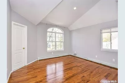 62A Linwood N, Port Washington, NY 11050 - Photo 11