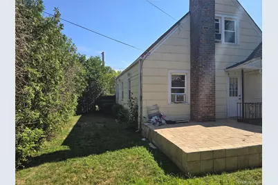 217 Hillside Avenue, New Hyde Park, NY 11040 - Photo 19