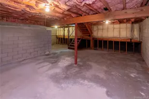 35 Bayberry Cir, Fishkill, NY 12524 - Photo 35