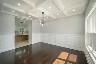 770 Cedar St, Syosset, NY 11791 - Photo 5