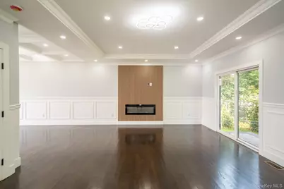 770 Cedar Street, Syosset, NY 11791 - Photo 7