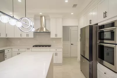 770 Cedar Street, Syosset, NY 11791 - Photo 13