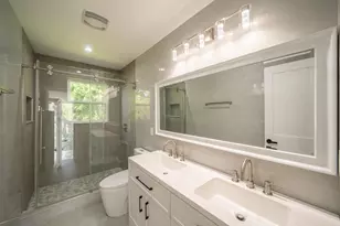 770 Cedar St, Syosset, NY 11791 - Photo 31