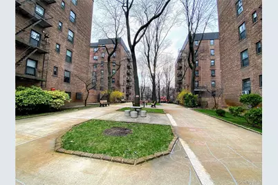 90-09 Northern Boulevard #303, Jackson Heights, NY 11372 - Photo 13