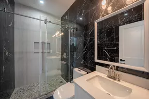 17 Park Dr E, Syosset, NY 11791 - Photo 17