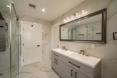 17 Park Drive East, Syosset, NY 11791 - Photo 31