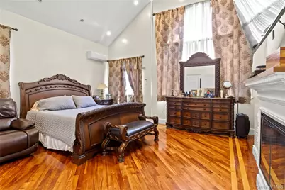 1011 Bay 24th Street, Far Rockaway, NY 11691 - Photo 15