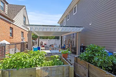 1011 Bay 24th Street, Far Rockaway, NY 11691 - Photo 35