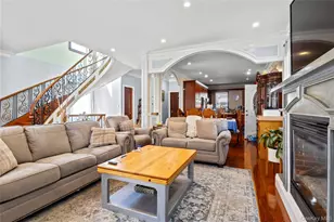 10-11 Bay 24th St, Far Rockaway, NY 11691 - Photo 7