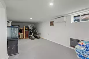 10-11 Bay 24th St, Far Rockaway, NY 11691 - Photo 27