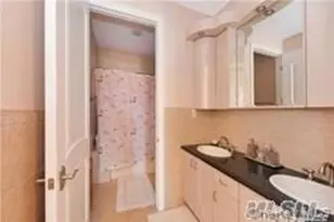 77-16 Kew Forest Ln, Forest Hills, NY 11375 - Photo 17