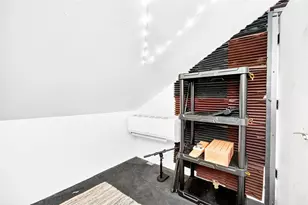 81 Lincoln Ave, Yonkers, NY 10704 - Photo 23