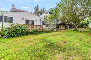 221 Huntington Bay Rd, Huntington, NY 11743 - Photo 15