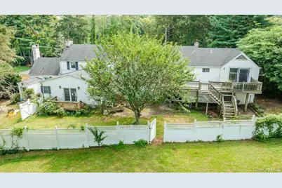 221 Huntington Bay Road, Huntington, NY 11743 - Photo 13