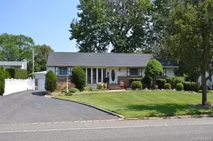 348 Town Line Rd, Commack, NY 11725 - Photo 5