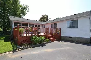 348 Town Line Rd, Commack, NY 11725 - Photo 19