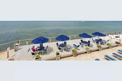 22 Soundview Drive #207, Montauk, NY 11954 - Photo 15