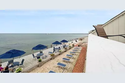 22 Soundview Drive #207, Montauk, NY 11954 - Photo 17
