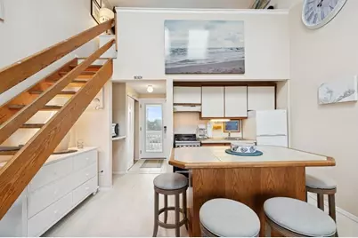 22 Soundview Drive #207, Montauk, NY 11954 - Photo 7