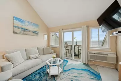 22 Soundview Drive #207, Montauk, NY 11954 - Photo 3