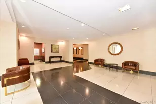 75 S Middle Neck, Great Neck, NY 11021 - Photo 13