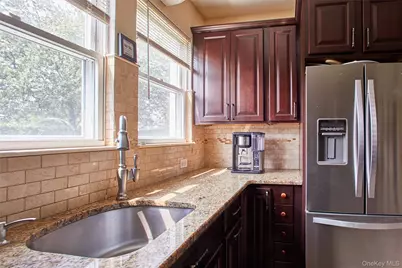 59 Depan Avenue, Floral Park, NY 11001 - Photo 11