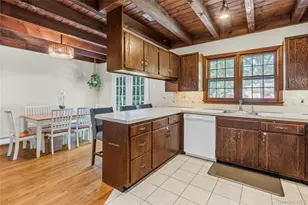 10 Woodfield Ave, Northport, NY 11768 - Photo 9